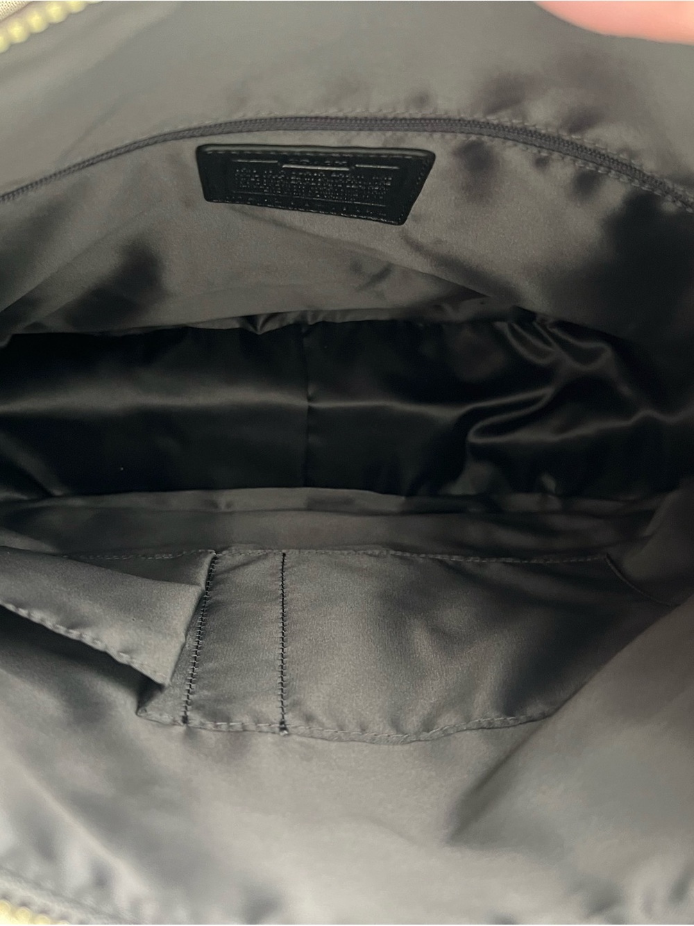 Gray Python-Embossed Leather Shoulder Bag - Picture 4 of 9